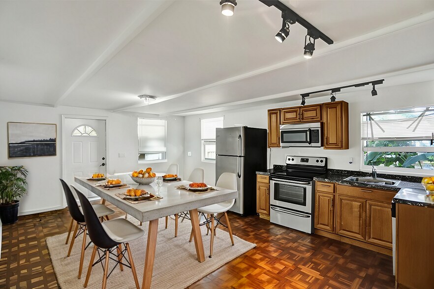 More Photos Of 76 NE 49th St, Miami Apartments For Sale
