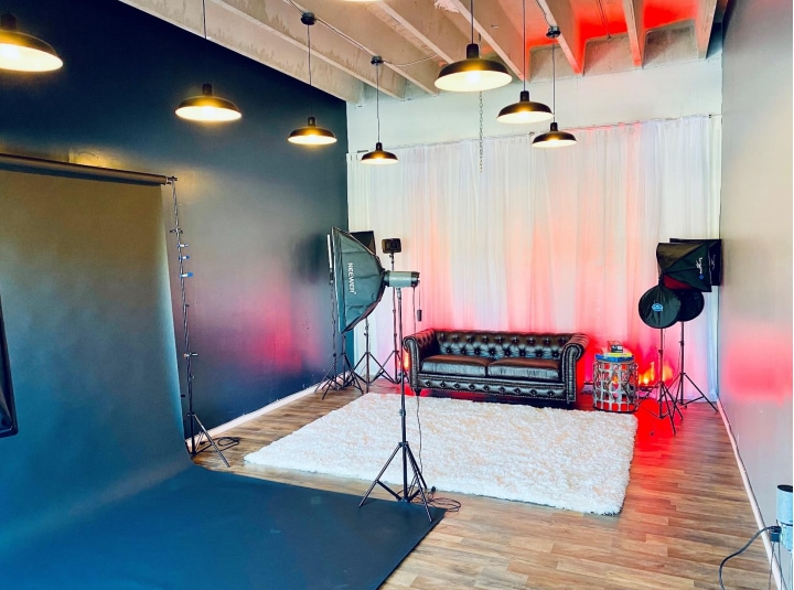 More Photos Of 230 N Congress, Lake Park Flex For Lease