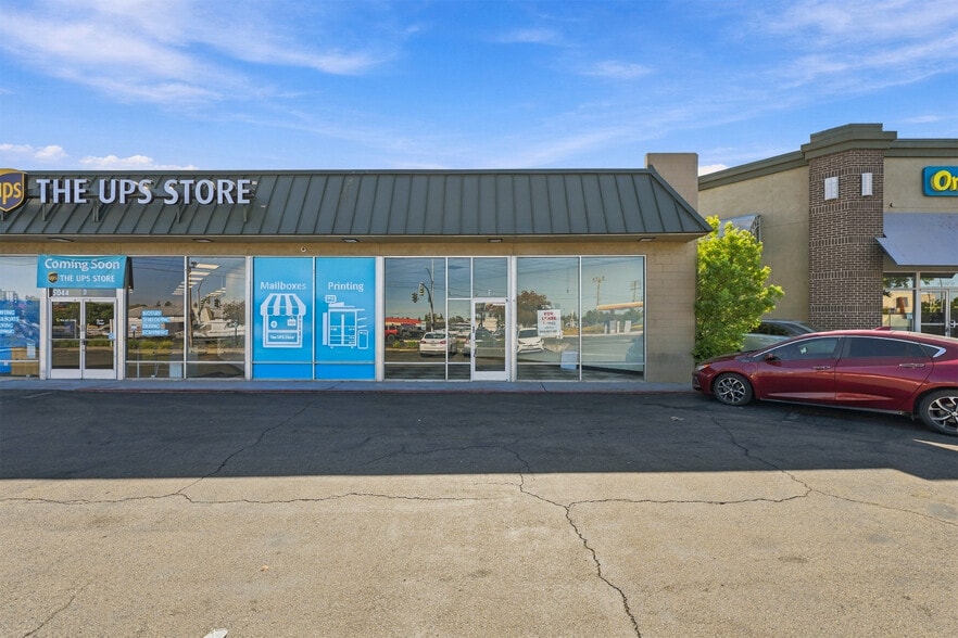 More Photos Of 5044 Madison Ave, Sacramento General Retail For Sale