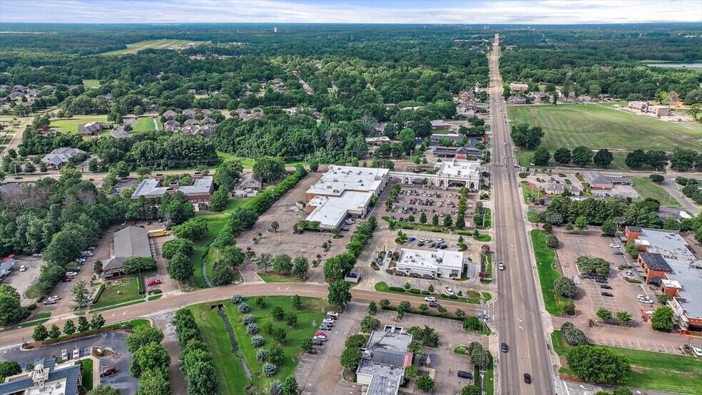 More Photos Of 1020-1038 Highway 51, Madison Unknown For Lease