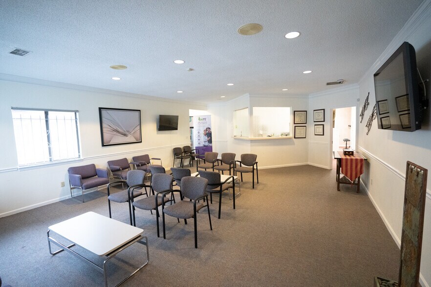 More Photos Of 2950 Stone Hogan Connector Rd SW, Atlanta Medical For Sale