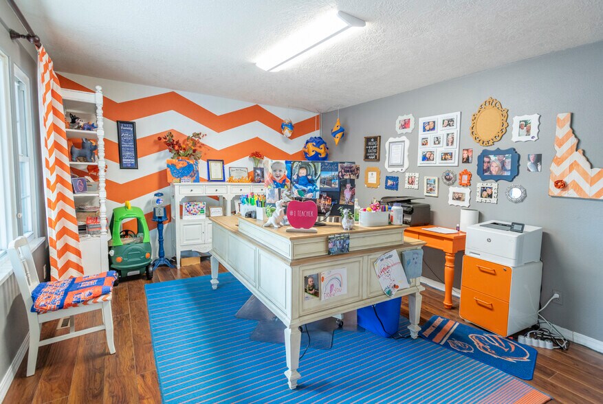More Photos Of 1275 E State St, Eagle Daycare Center For Sale
