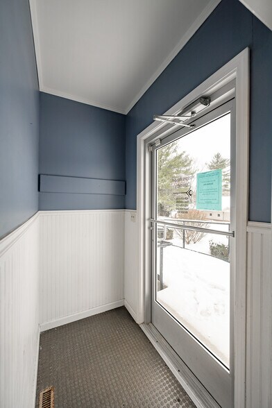 More Photos Of 814 E Washington St, Greencastle Medical For Sale