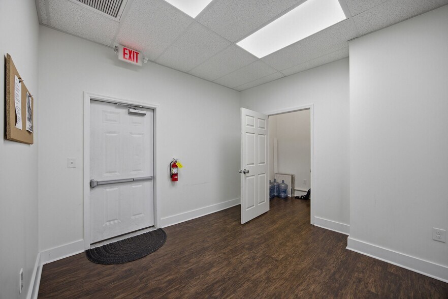 More Photos Of 7385 Applegate Ln, Chattanooga Medical For Lease