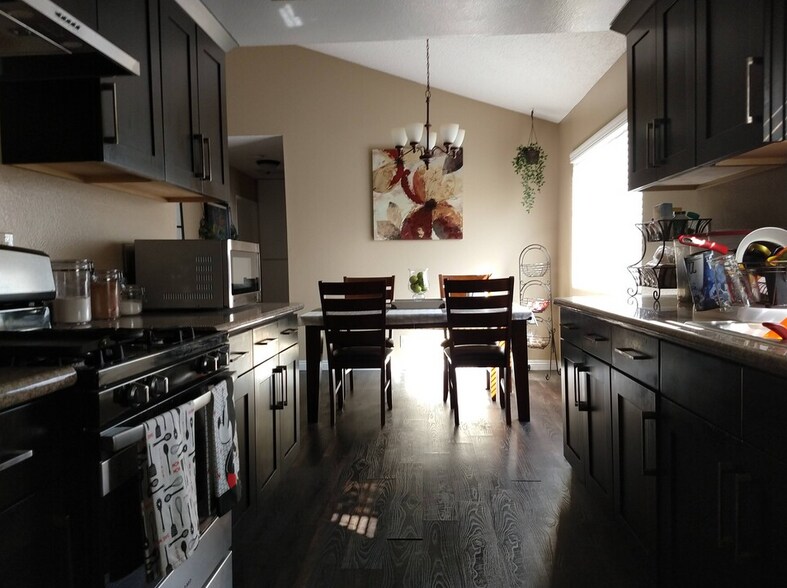 More Photos Of 16015 Halldale Ave, Gardena Multifamily For Sale