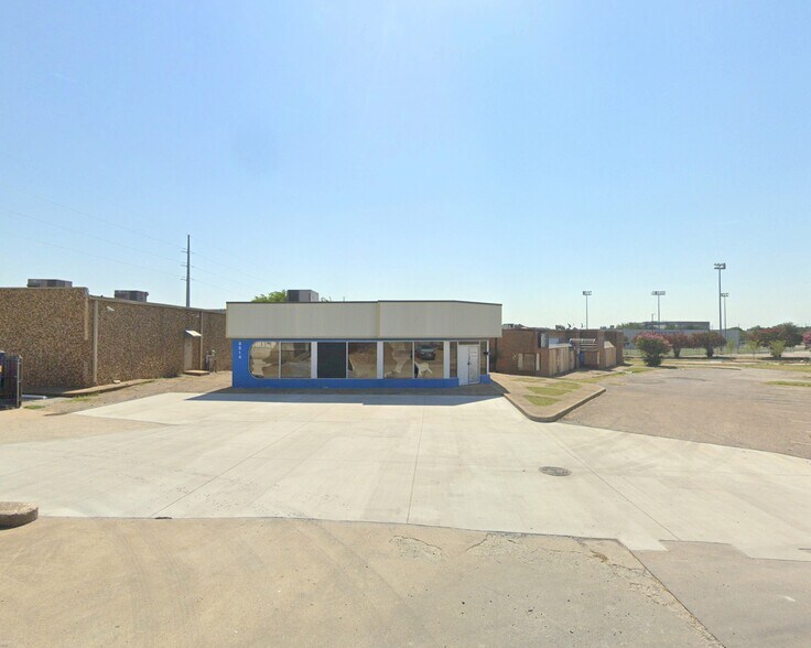 More Photos Of 3314 W Camp Wisdom Rd, Dallas Freestanding For Lease