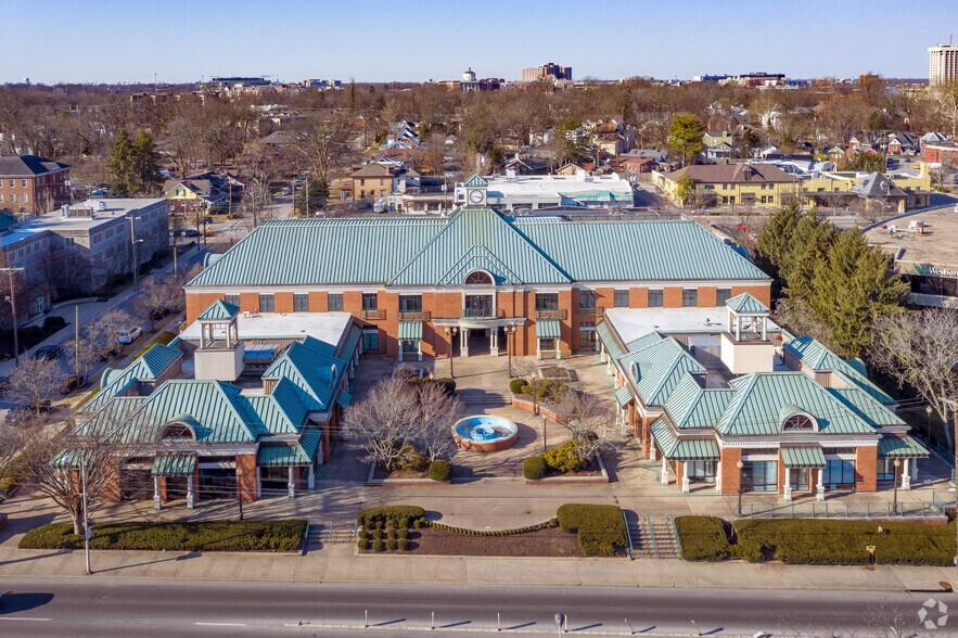 More Photos Of 444 E Main St, Lexington Office For Lease