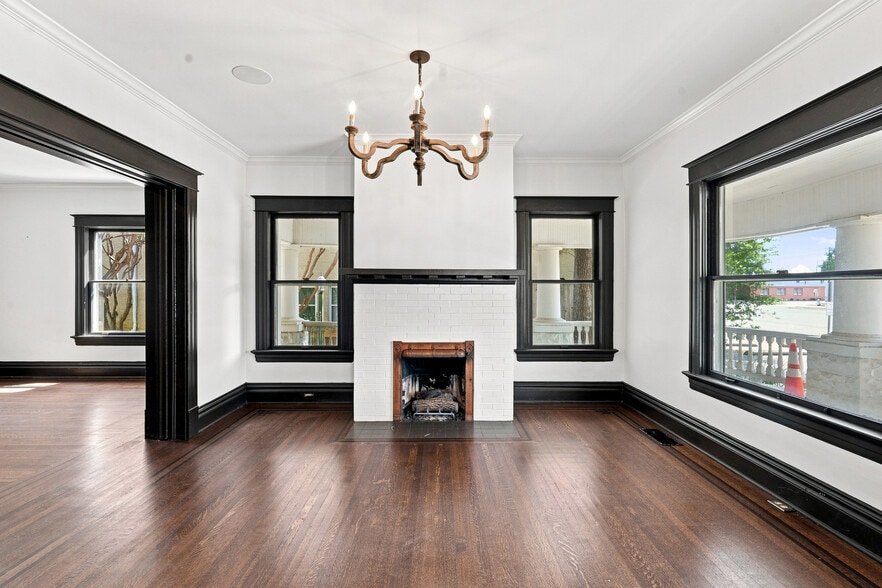 More Photos Of 1417 8th Ave, Fort Worth Hospitality For Sale