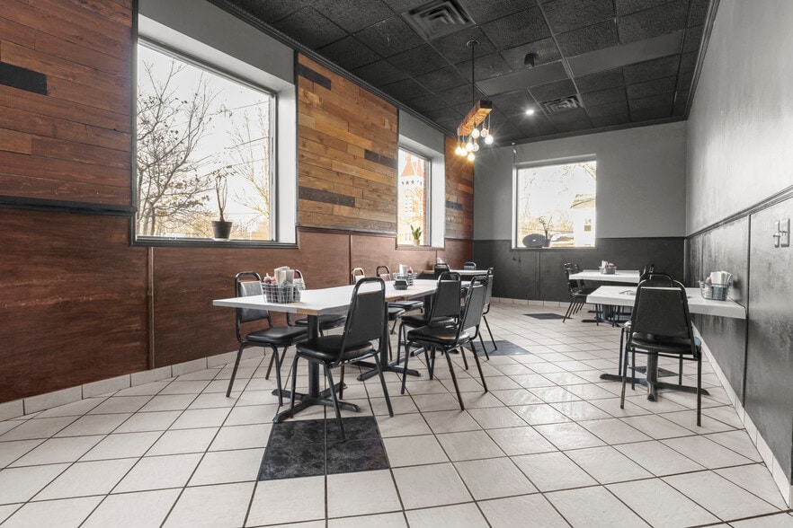 More Photos Of 107 S Main St, Almont Restaurant For Lease