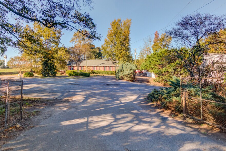 More Photos Of 2161 Pendley Rd, Cumming Industrial For Sale