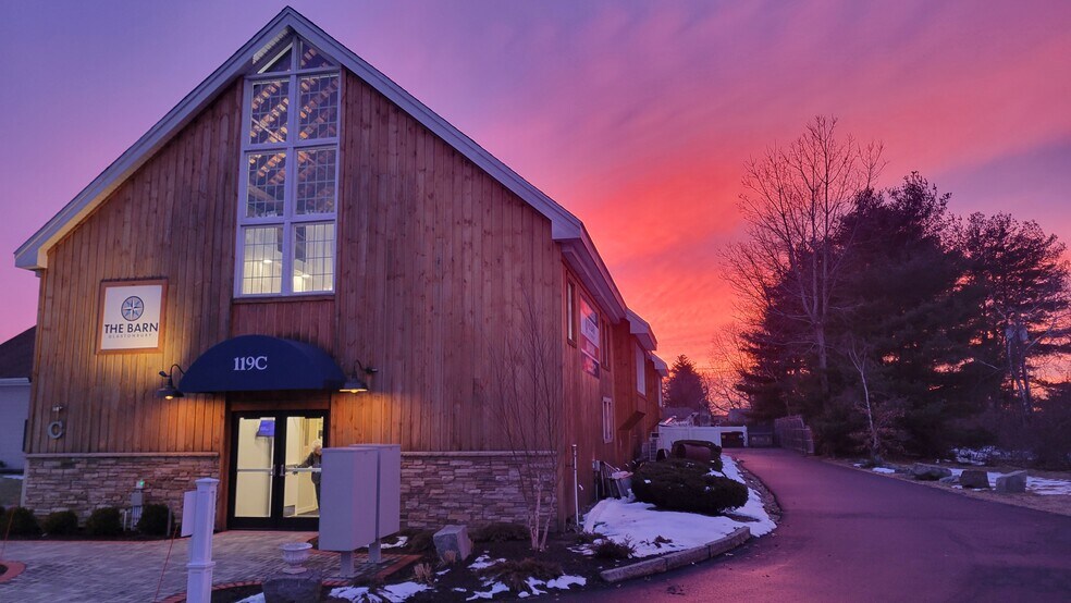 Primary Photo Of 119 Griswold St, Glastonbury Loft Creative Space For Lease