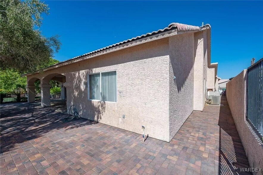 More Photos Of 1974 E Clear Lake Dr, Fort Mohave Assisted Living For Sale