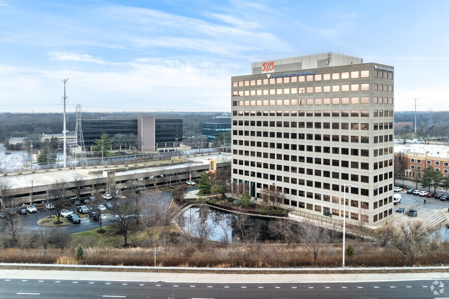 More Photos Of 5215 Old Orchard Rd, Skokie Office Residential For Lease