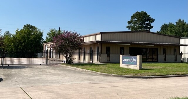Primary Photo Of 11055 Neeshaw Dr, Houston Warehouse For Lease