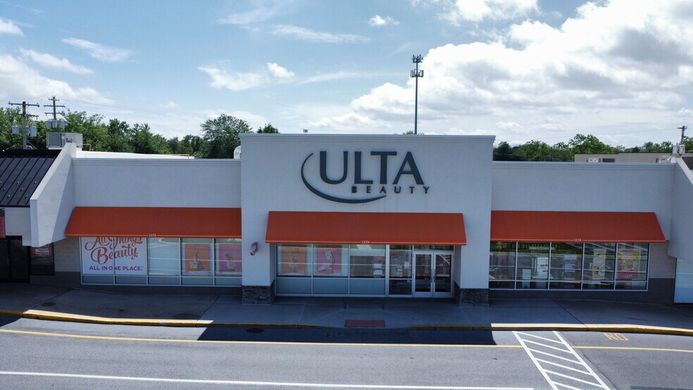 More Photos Of 1320 Lincoln Way E, Chambersburg Unknown For Lease