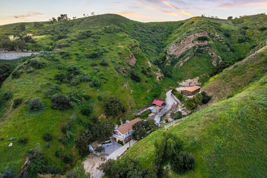More Photos Of 12141 Wildwood Trl, Kagel Canyon Specialty For Sale