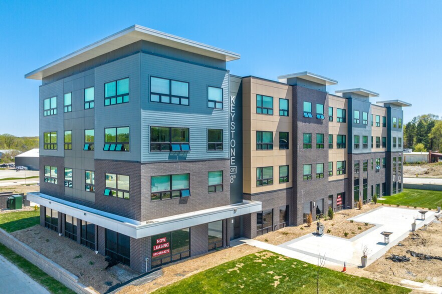 More Photos Of 1261 8th St, West Des Moines Apartments For Lease