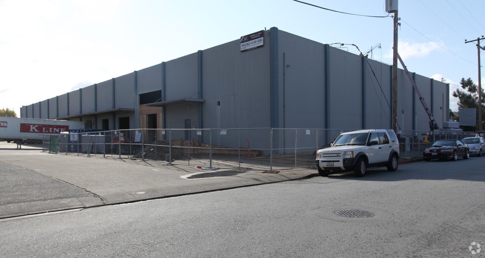 More Photos Of 25-35 Ingold Rd, Burlingame Warehouse For Lease