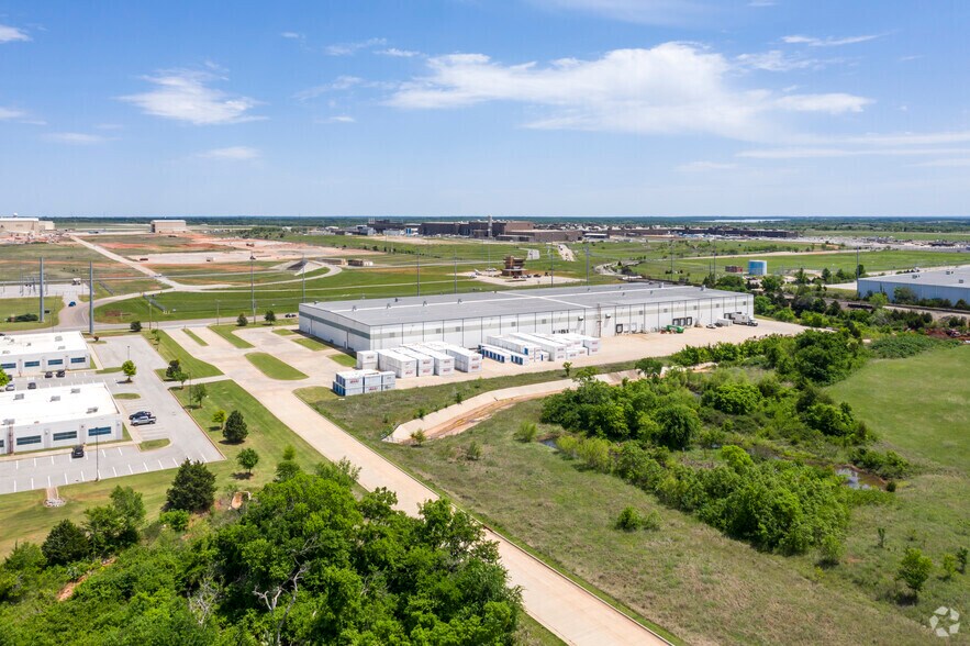 More Photos Of 6601 S Air Depot Blvd, Oklahoma City Distribution For Lease
