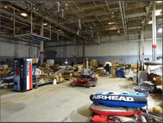 More Photos Of 144 Parkview St, Westminster Distribution For Sale