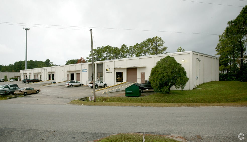 More Photos Of 3028 Mercury Rd, Jacksonville Warehouse For Lease
