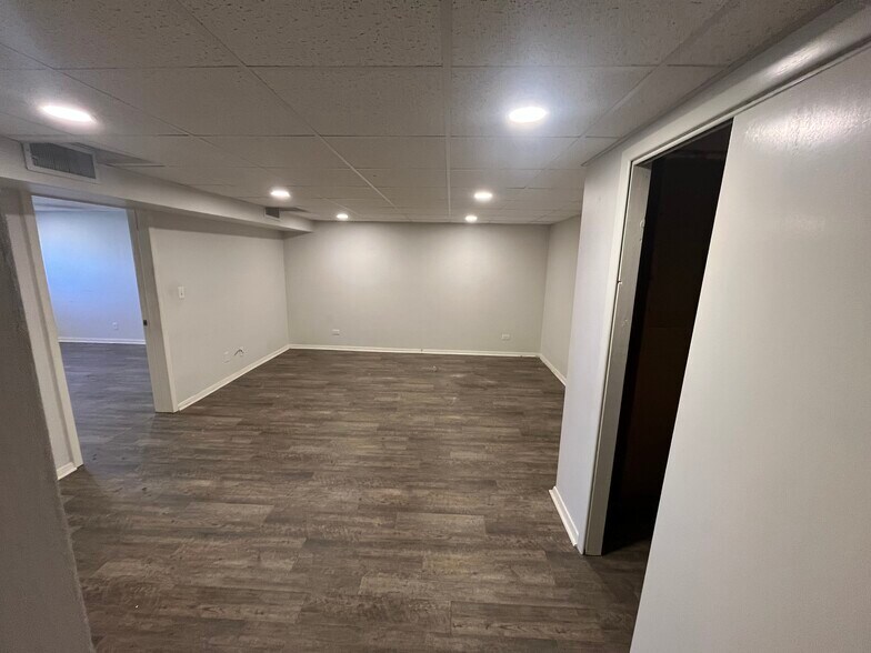More Photos Of 908 E North St, Salina Warehouse For Lease