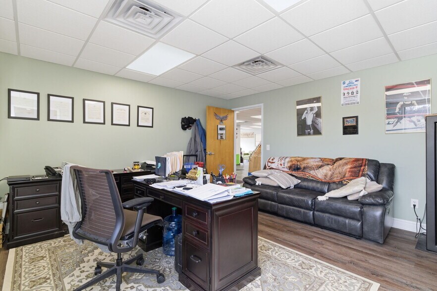 More Photos Of 221 Russellton Dorseyville Rd, Cheswick Medical For Lease