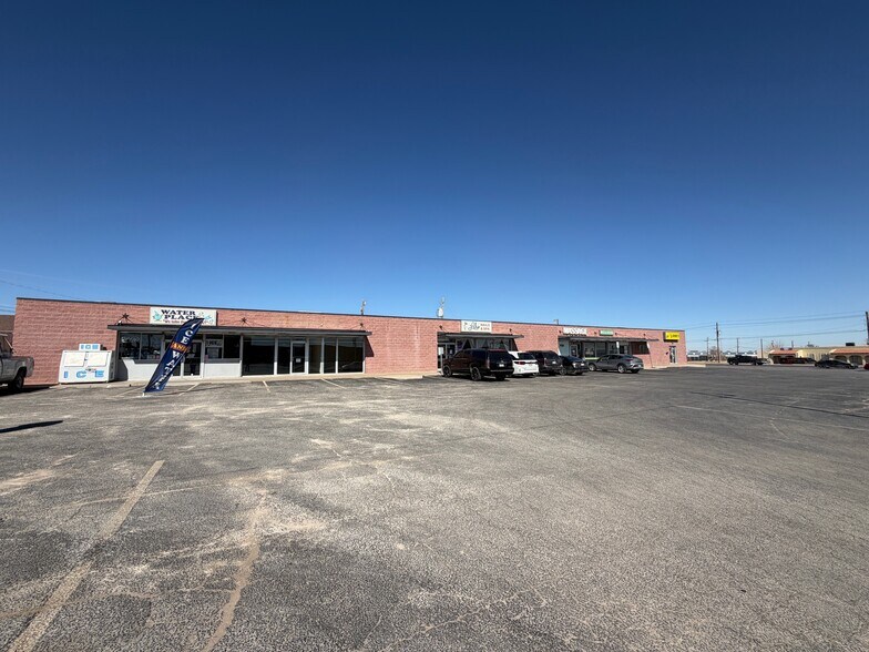 Primary Photo Of 2233 E 52nd St, Odessa General Retail For Lease