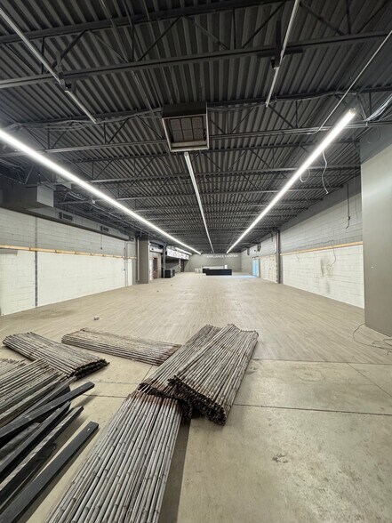 More Photos Of 50 Southeast Ave, Tallmadge Freestanding For Sale