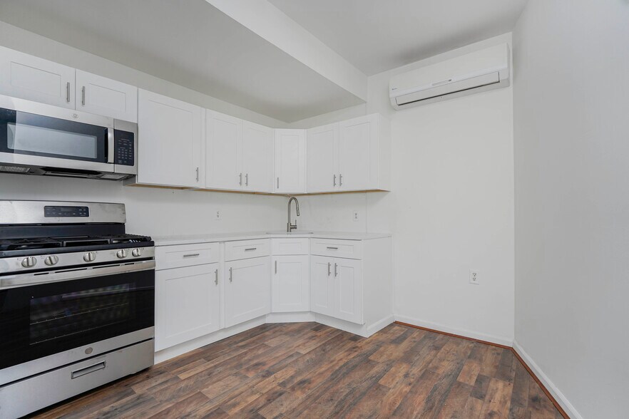 More Photos Of 63-65 Pierce Street, Newark Office Residential For Sale