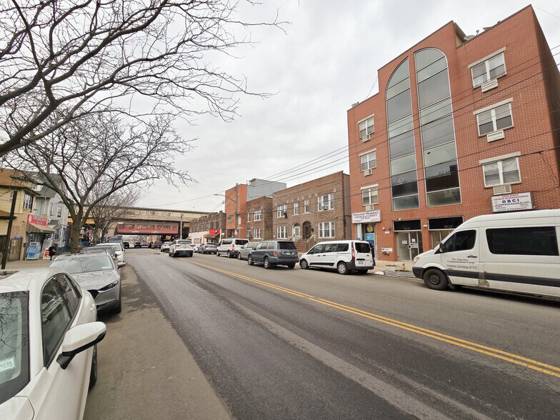 More Photos Of 40-21 69th St, Flushing Apartments For Sale