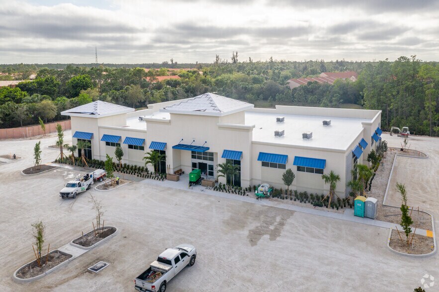 More Photos Of 4951 Santa Barbara Blvd, Naples Freestanding For Sale