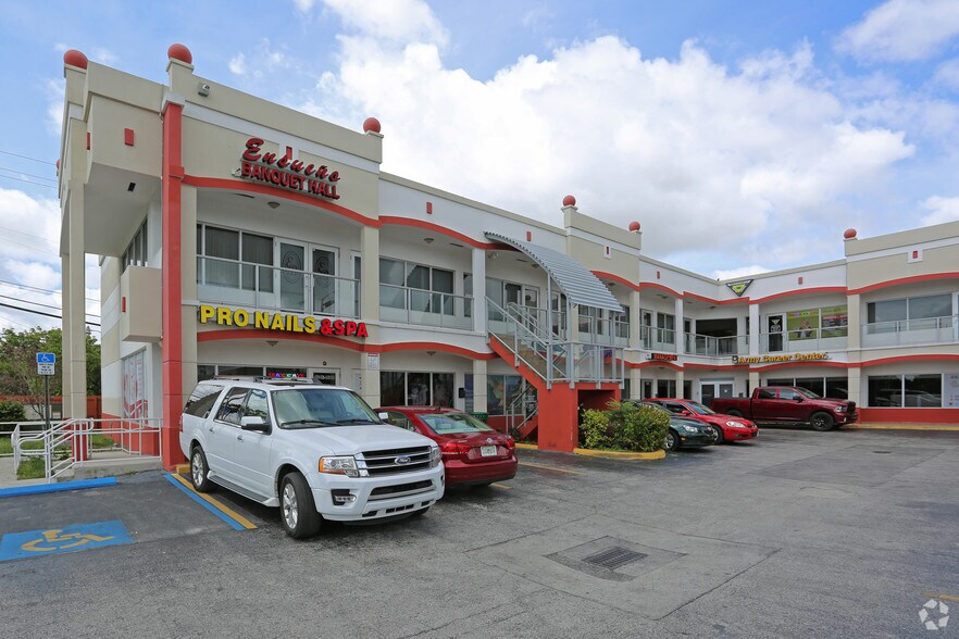 More Photos Of 4646-4698 W 4th Ave, Hialeah Storefront Retail Office For Sale