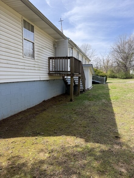 More Photos Of 2940 Calderwood Hwy, Maryville Religious Facility For Sale