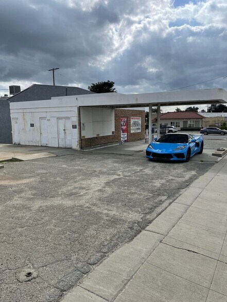 More Photos Of 125 E 6th St, Beaumont Auto Repair For Sale