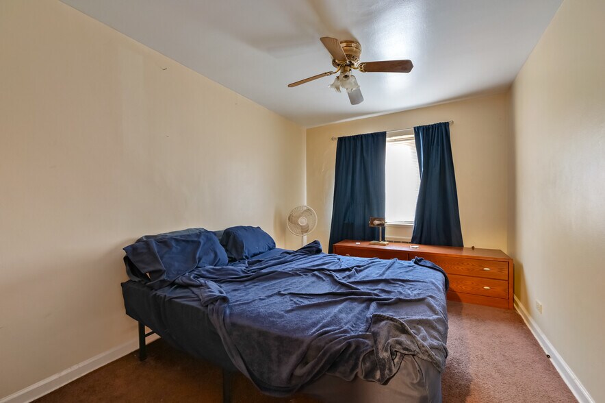 More Photos Of 3423 S Harlem Ave, Berwyn Apartments For Sale