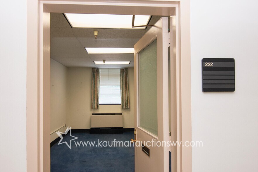 More Photos Of 100 Bluestone Rd, Mount Hope Research And Development For Sale