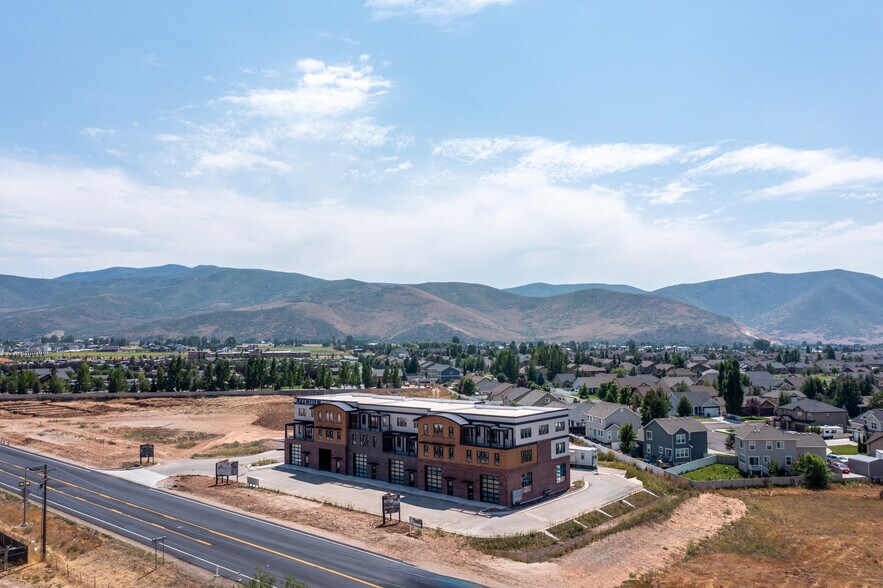 More Photos Of 1922 S Highway 40, Heber City Showroom For Sale