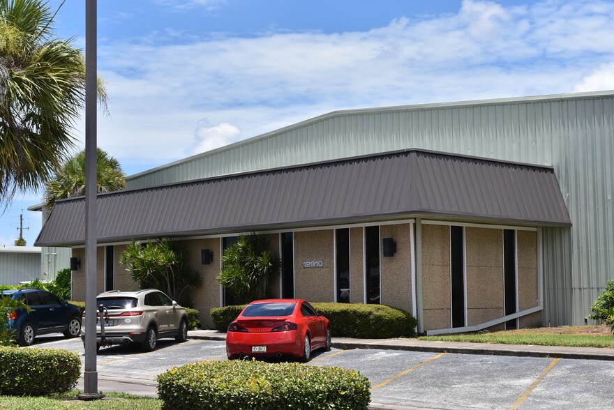 More Photos Of 12910 Automobile Blvd, Clearwater Manufacturing For Lease