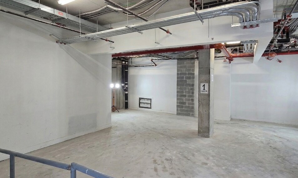 More Photos Of 40 Bruckner Blvd, Bronx Apartments For Lease