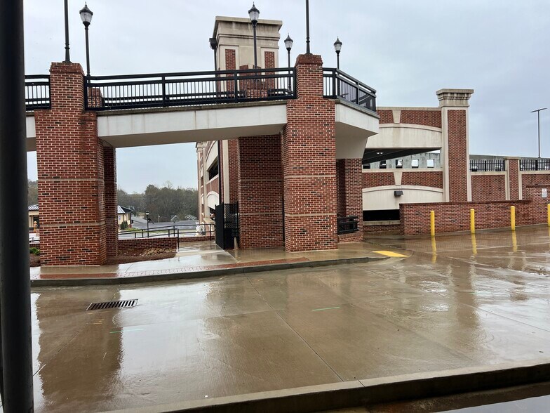 More Photos Of 79 E Main St, Buford Storefront For Sale