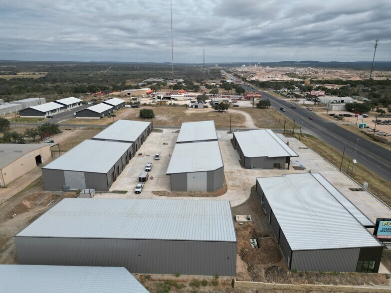 More Photos Of 397 Northridge Rd, Marble Falls Unknown For Lease