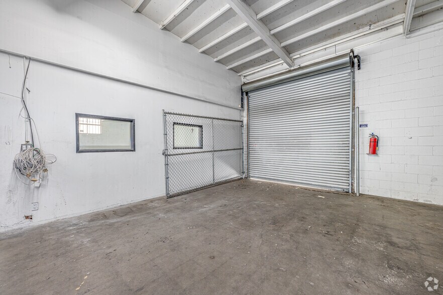 More Photos Of 12311 Woodruff Ave, Downey Unknown For Lease