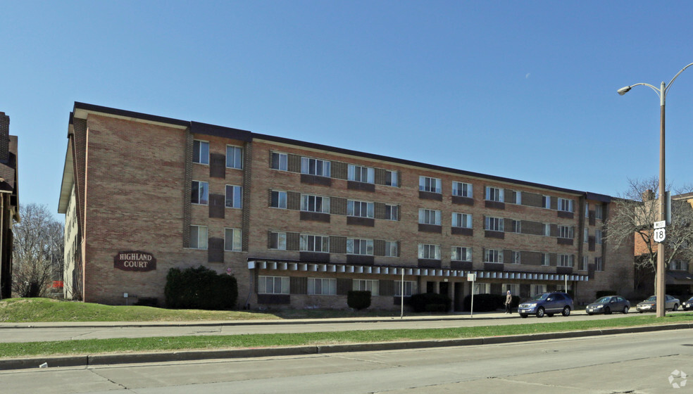 Primary Photo Of 2725 W Highland Blvd, Milwaukee Apartments For Sale