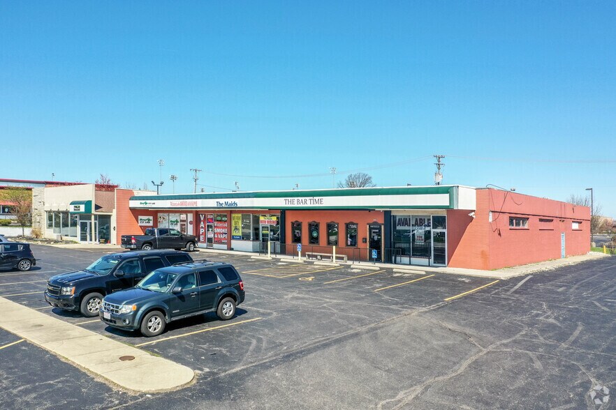 Primary Photo Of 2025-2061 E Dorothy Ln, Kettering Unknown For Lease