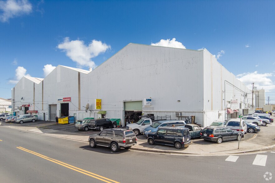Primary Photo Of 845-855 Moowaa St, Honolulu Warehouse For Lease
