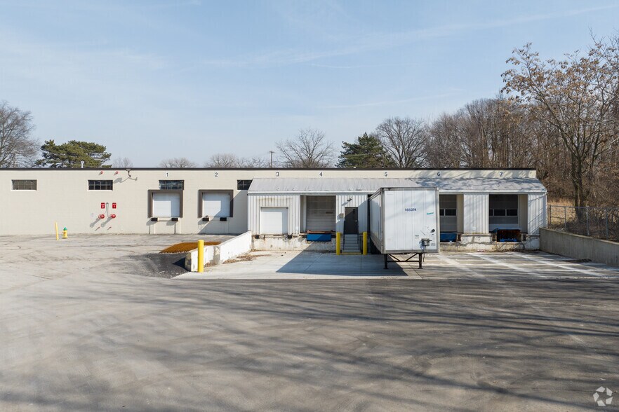 More Photos Of 328-332 N Westwood Ave, Toledo Warehouse For Lease