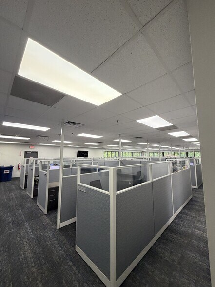 More Photos Of 5502 Highway 25 N, Hodges Manufacturing For Sale