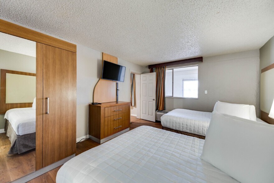 More Photos Of 3023 E Hwy 80, Odessa Hotel For Sale