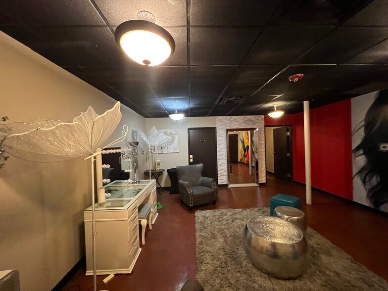 More Photos Of 3181 W Alameda Ave, Denver General Retail For Sale